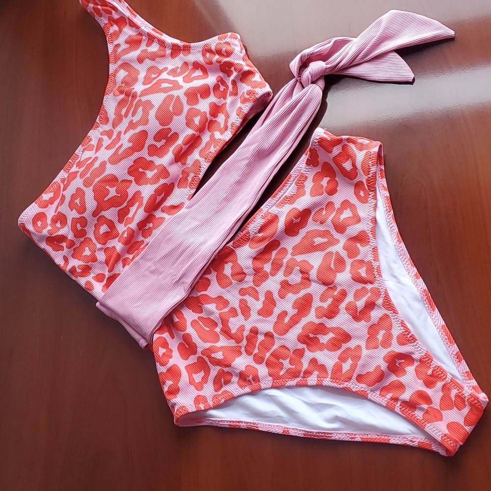 One shoulder leopard print cut out bathing suit